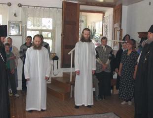 Как живеят в православните манастири
