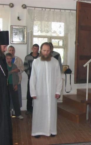 Как живут в православных мужских монастырях